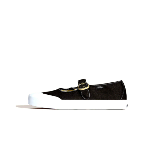 Mary Jane BLACK/TRUE WHITE